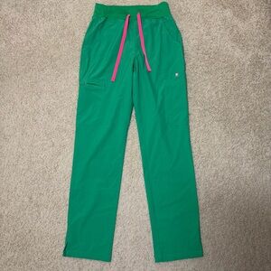 Figs FreeX Yola Scrub Pant PO 2499 Safety Green Size XS